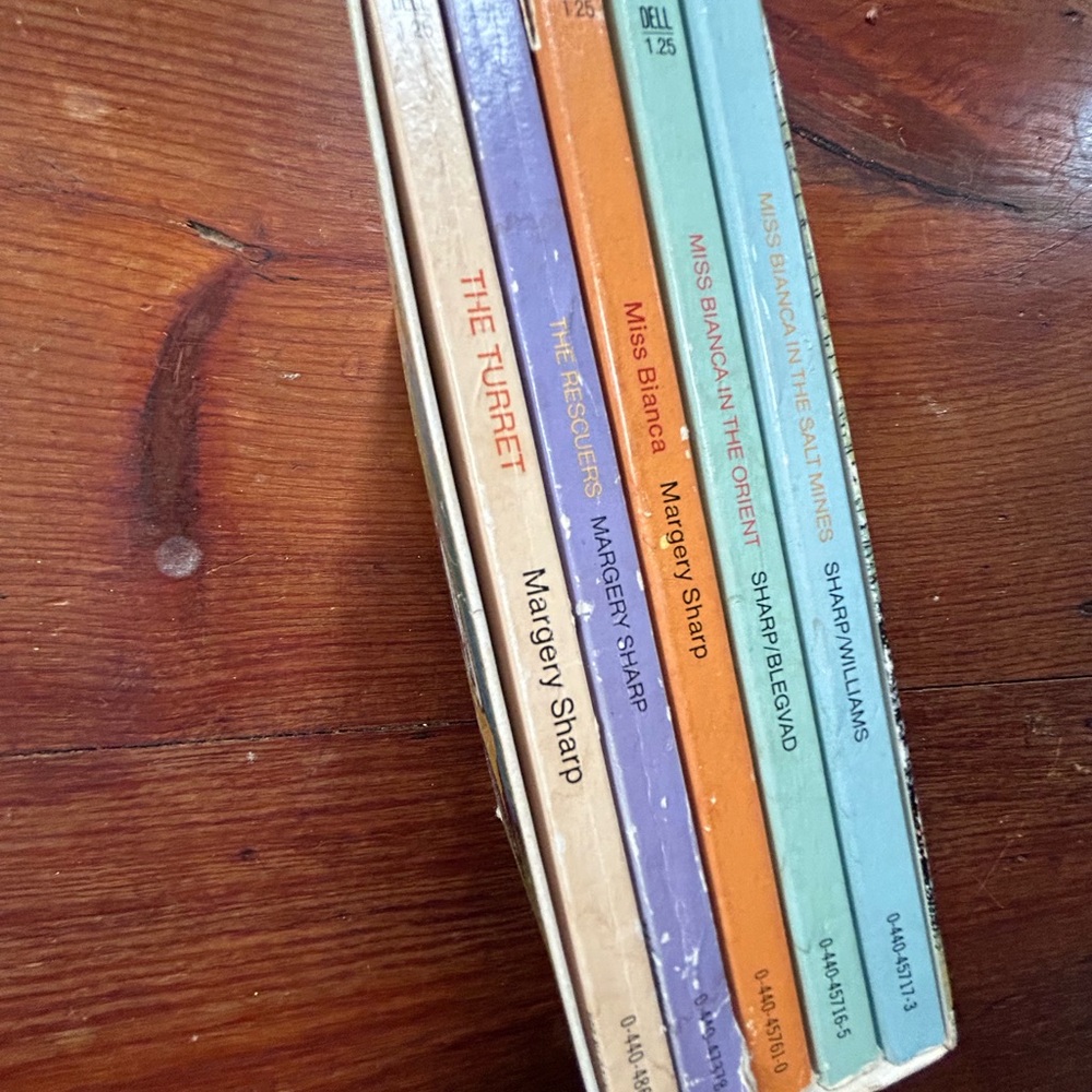 Miss Bianca and the Rescuers box set